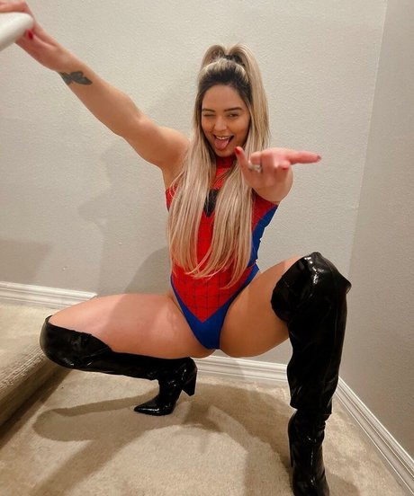 Tay Melo actrice de grande qualité des photos