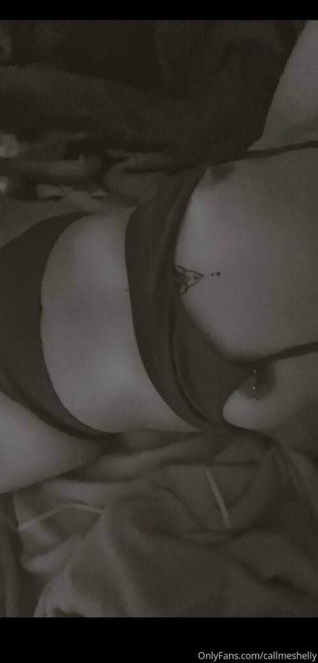 callmeshelly sexy actress img