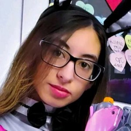 Lexiful modelo caliente imagen