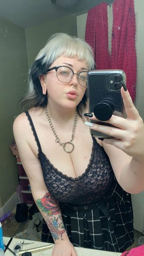 free nsfw peaches_ estrella exclusiva imágenes