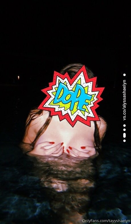 tayyshaelyn modelo desnudo galerías