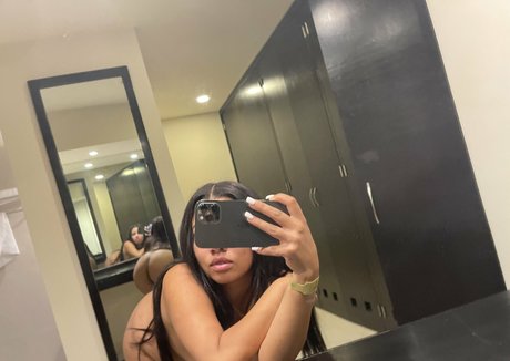 spoiledlayla modelo desnuda recopilación