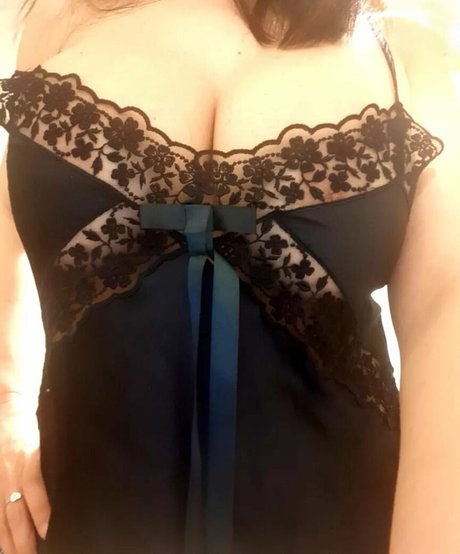 Venere Mora modelo pornografico foto