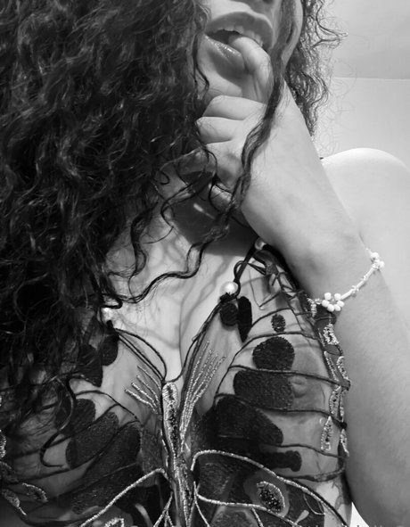 agatha dolly2 estrella porno bonita archivo