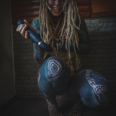 psychedelic mess desnudos estrella fotos