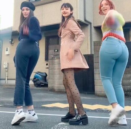 Tokidoki Traveller star du porno nue image