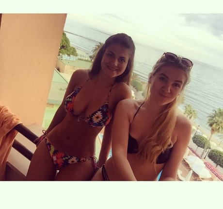 Lauren Fardon étoile parfaite galeries