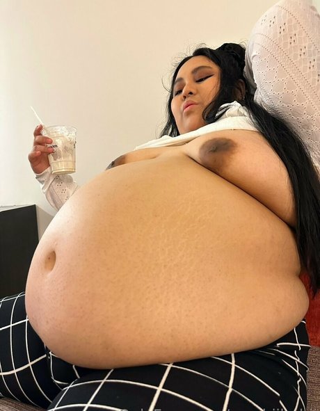 mochiibabii actriz libre foto