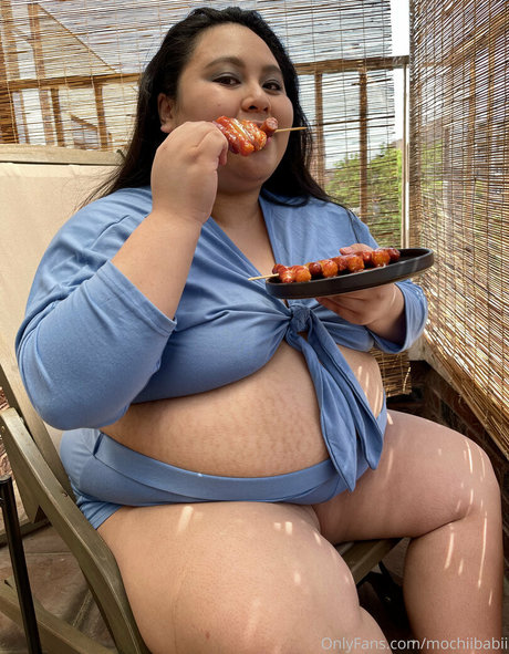 mochiibabii hermosa modelo fotos