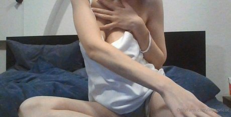 lilyapricot estrella porno bonita imagen