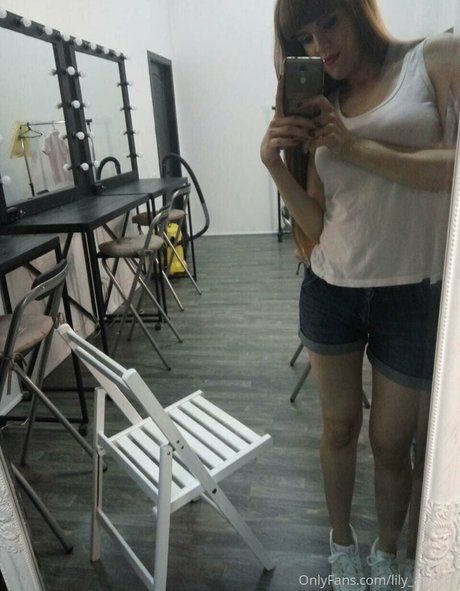 lilyapricot pornstar nudes image