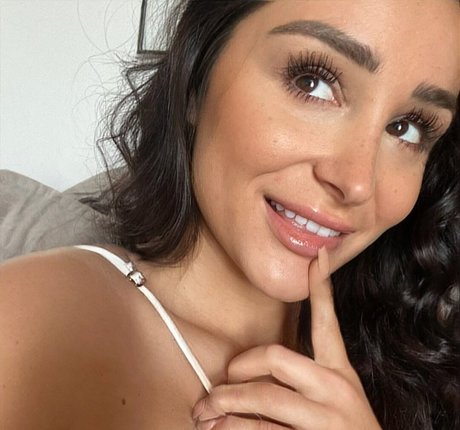 Coco Lodge estrella adulta fotos