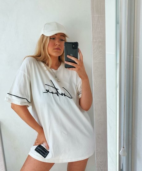 Lotten Sheppard top star images