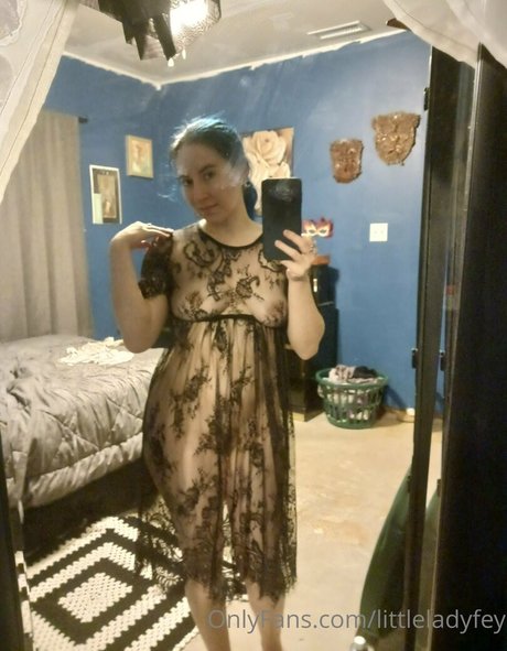 littleladyfey modèle adulte image