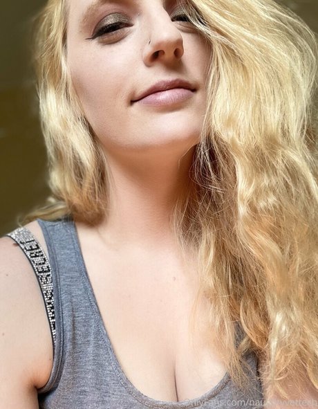 naughtyvettech actriz libre recopilación