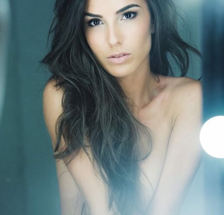 Alicia Londono modelo pornografico foto