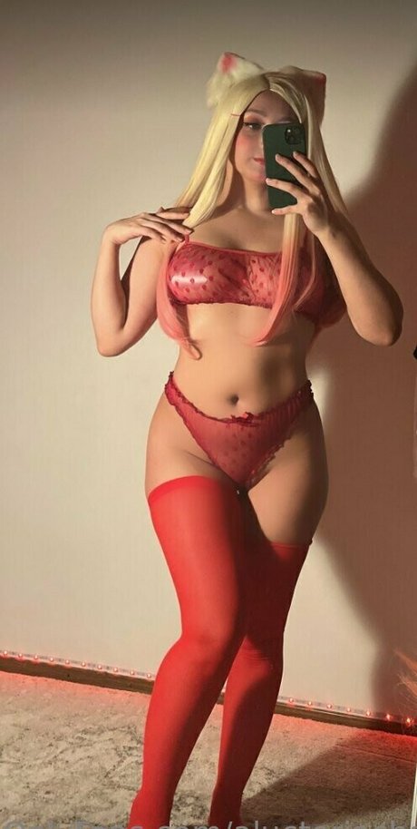 aluctoriachan modelo de arte foto