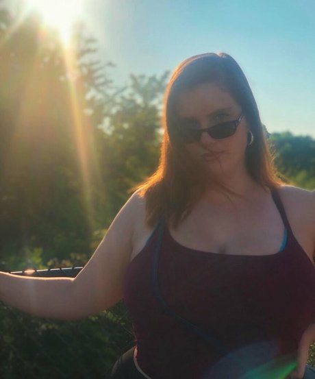 Nikkimichay star du porno sexy archive