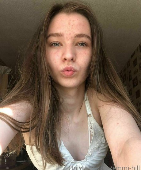 emmi hill star du porno parfaite photos