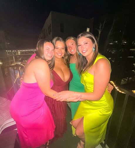 Grace H beau modèle archive