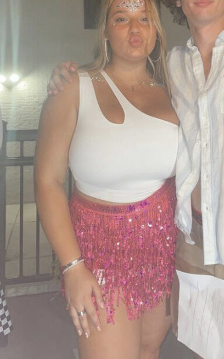 Grace H modelo caliente galería