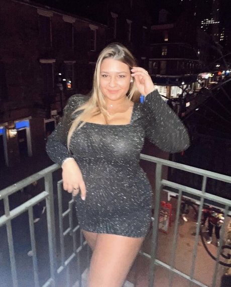 Grace H modelo hd imagen