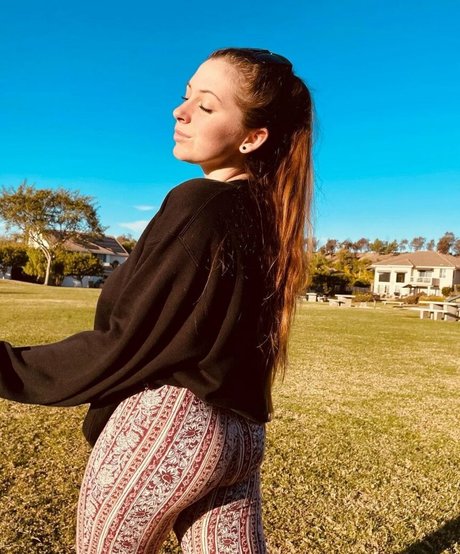 Lily P exclusive actress photo