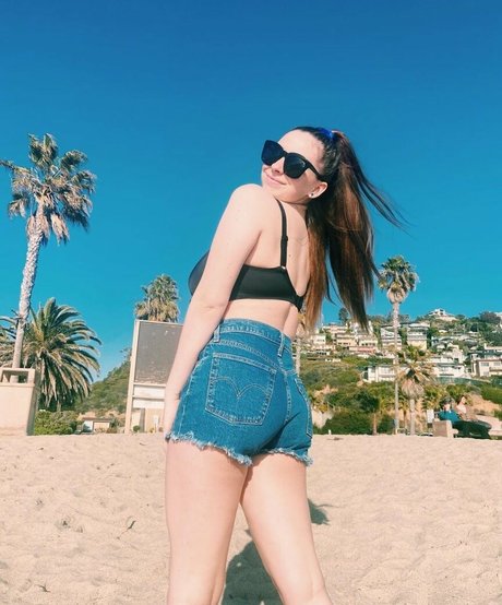 Lily P mannequin photos