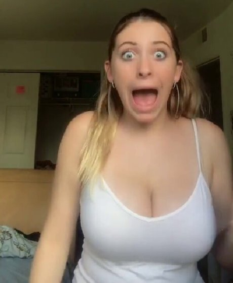 Lily P estrella porno bonita galería