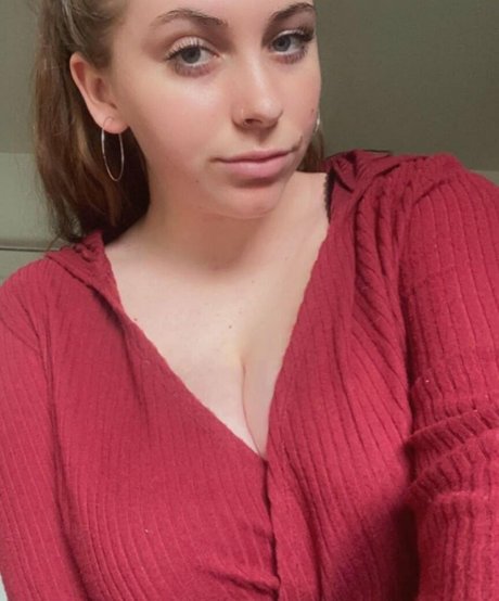 Lily P profile image