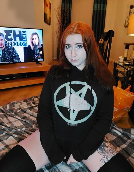 bigsaltybastard estrella caliente fotos