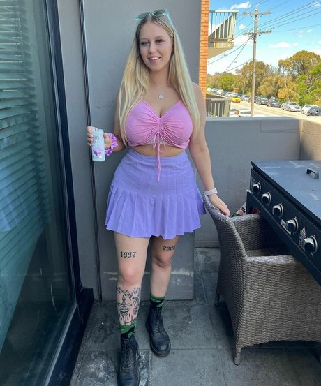 scorpio milk art étoile galeries