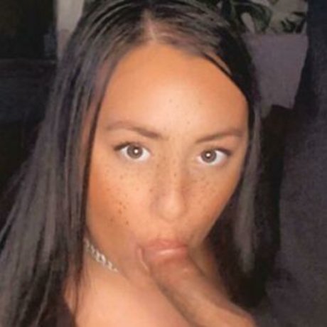 Cleokitty X3 pornstar free pic
