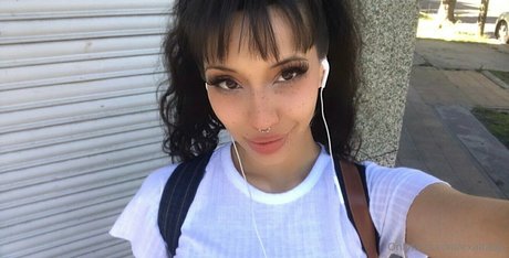 exaltada estrella porno agradable imagen