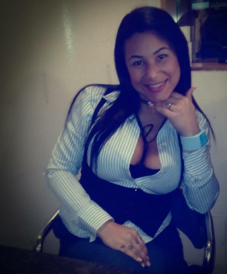 Nohely Guilarte estrella porno hermosa galerías