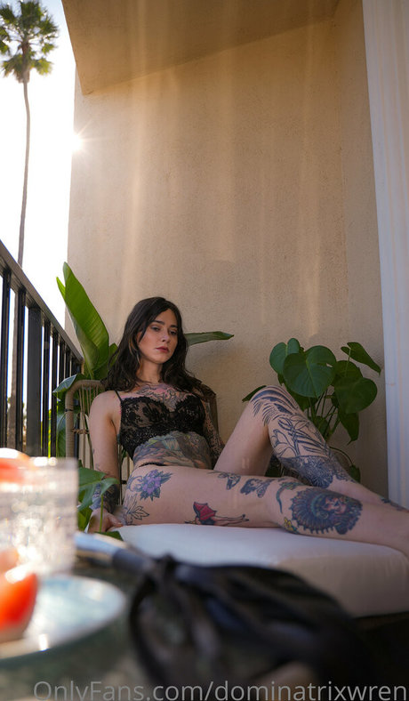dominatrixwren beautiful pornstar images