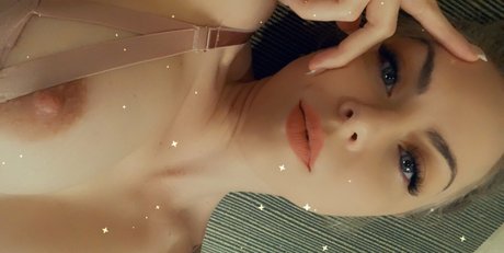 Nina Rei mejor estrella porno imagen