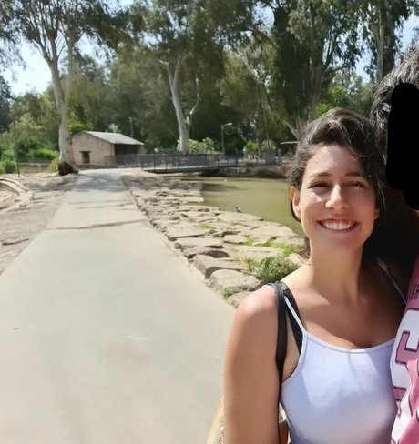 Hadar Simon modèle sympa photo