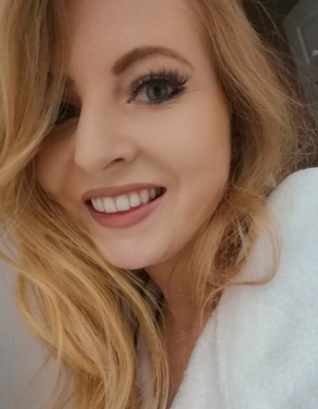 gushinggeegeefree estrella porno adulto imágenes