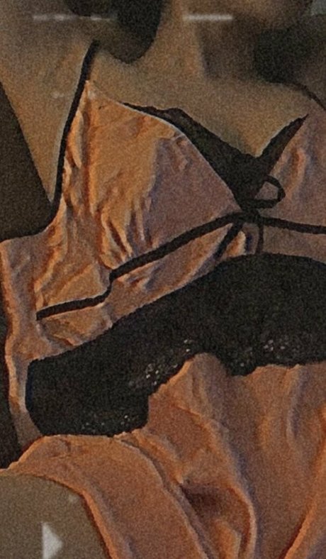 onyour bunny modelo desnudos imágenes