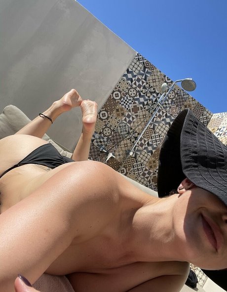 unconstrainedbyu estrella porno en alta definición galerías