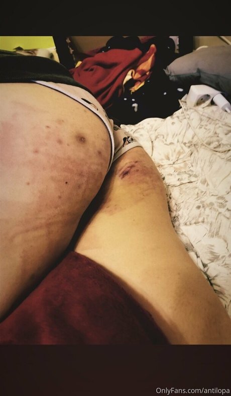 antilopa modèle chaud image