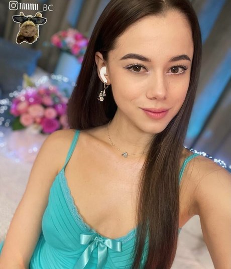 taanni actriz de desnudos fotos