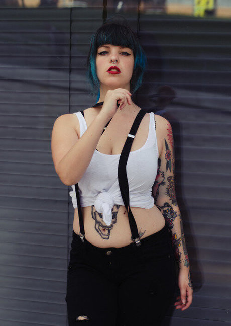 Camicristo hot model image