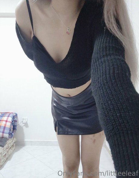 littleeleaf modelo desnuda galería
