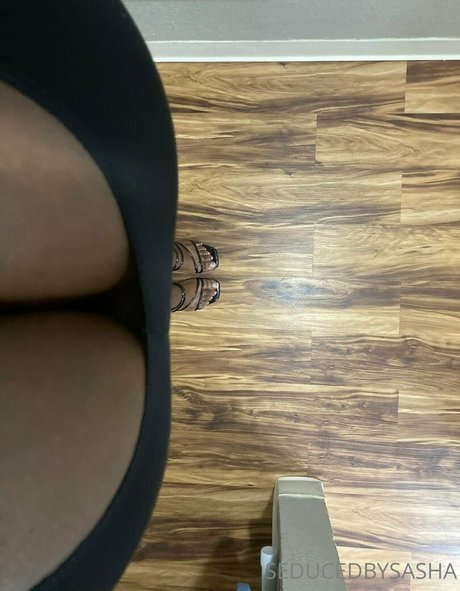 seducedbysasha estrella del arte imagen