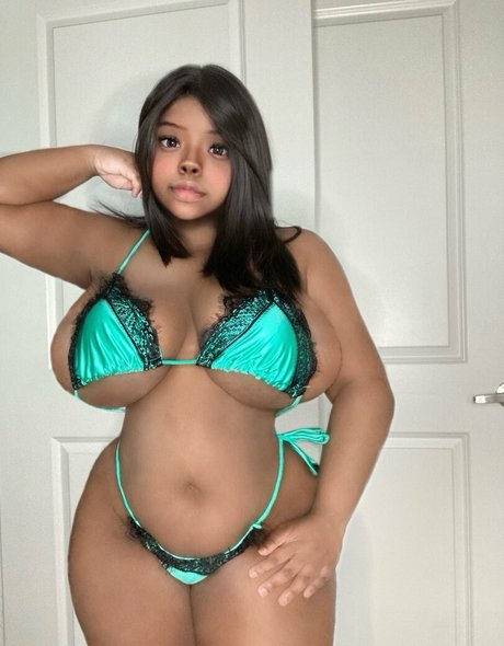 roarwie actriz atractiva imágenes