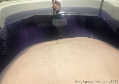 chunky3232 nice pornstar image