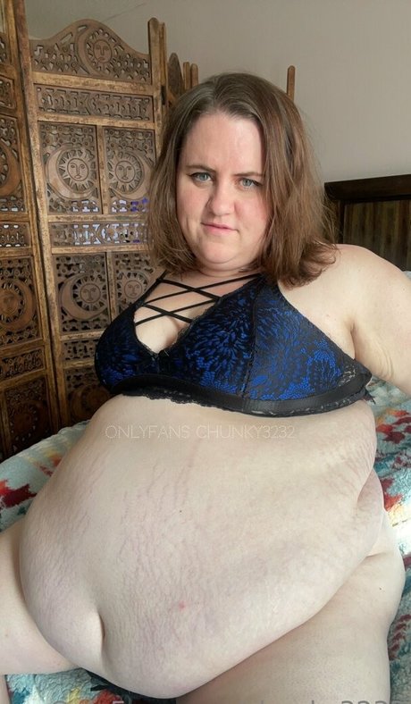 chunky3232 model pornographic images
