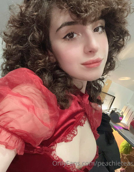 Peachieteas top actress image